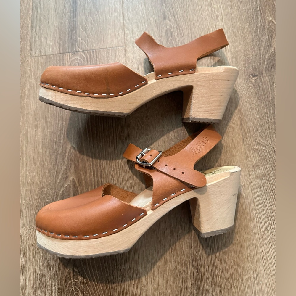 Lotta From Stockholm Tan Leather Wooden Clogs